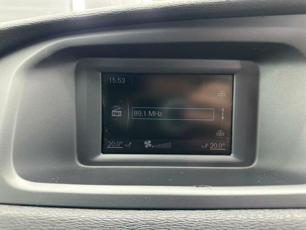 Volvo V40 Hatchback 1.6 D2 Se Lux Nav 201313 Silver #35