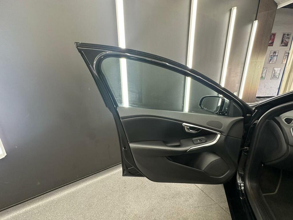Volvo V40 Hatchback 1.6 D2 Se Lux Nav 201313 Silver #17