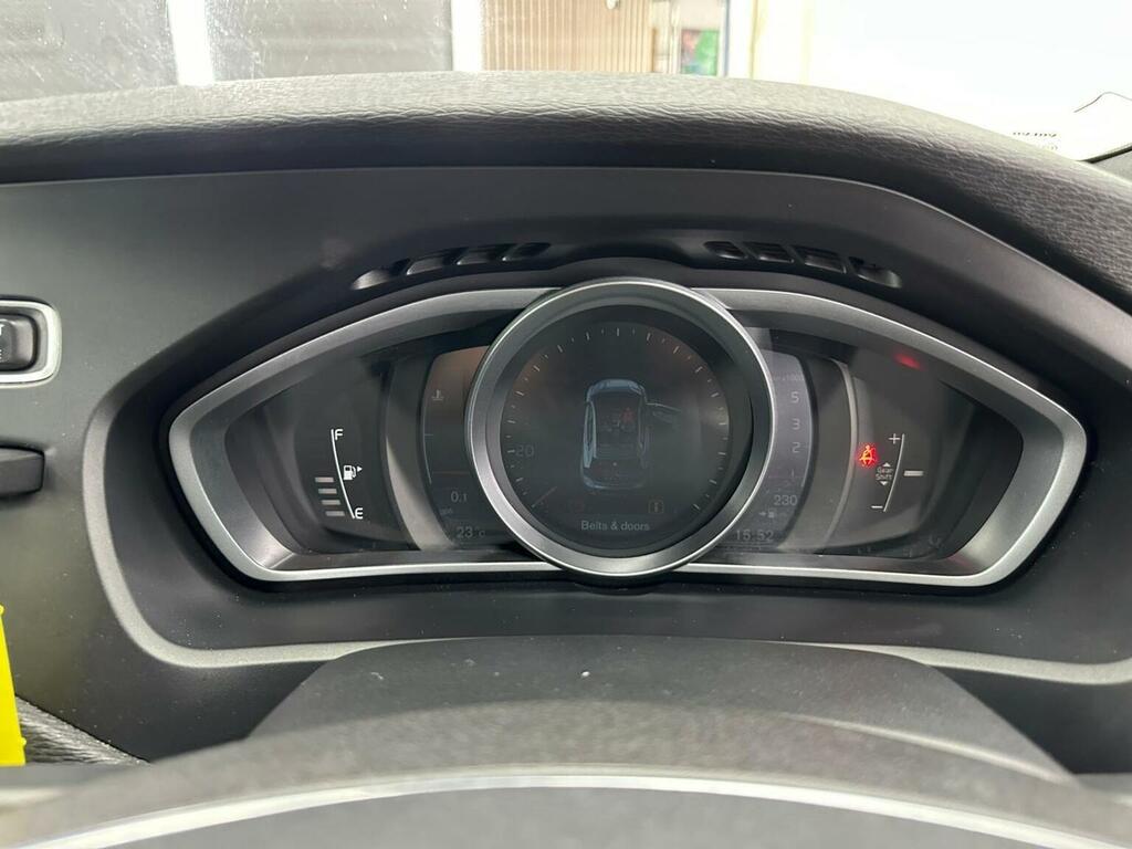 Volvo V40 Hatchback 1.6 D2 Se Lux Nav 201313 Silver #36