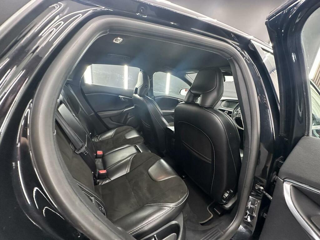 Volvo V40 Hatchback 1.6 D2 Se Lux Nav 201313 Silver #24