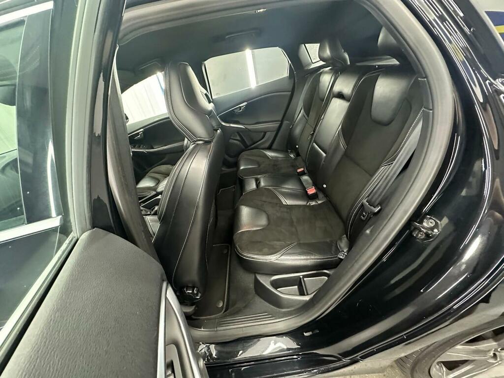 Volvo V40 Hatchback 1.6 D2 Se Lux Nav 201313 Silver #28