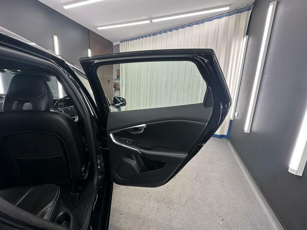 Volvo V40 Hatchback 1.6 D2 Se Lux Nav 201313 Silver #19