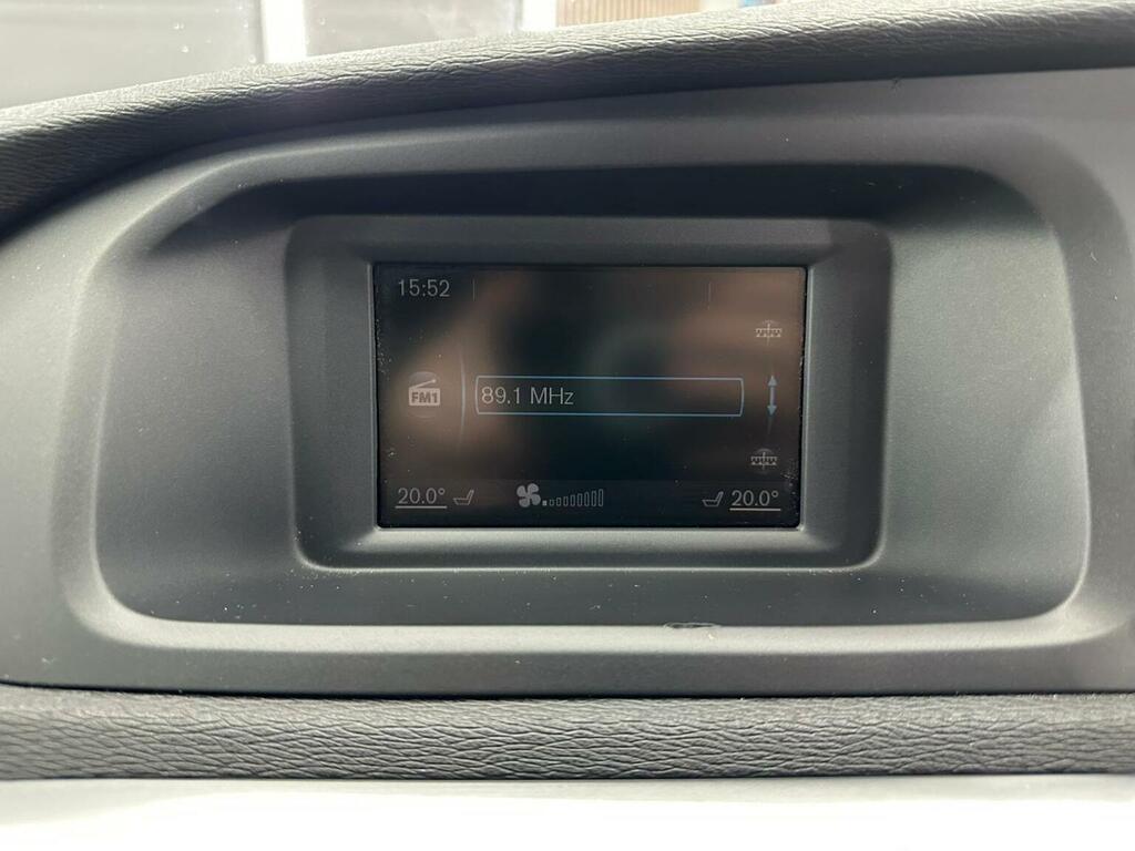 Volvo V40 Hatchback 1.6 D2 Se Lux Nav 201313 Silver #37