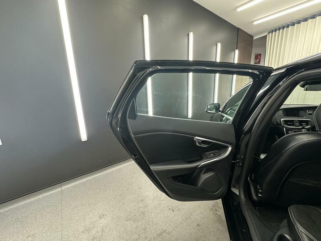 Volvo V40 Hatchback 1.6 D2 Se Lux Nav 201313 Silver #20