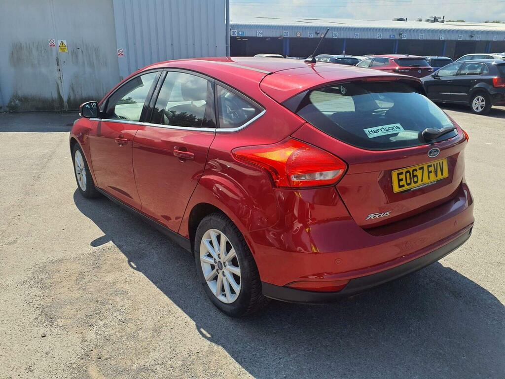 Ford Focus 1.5 Tdci Titanium Euro 6 Ss Red #4