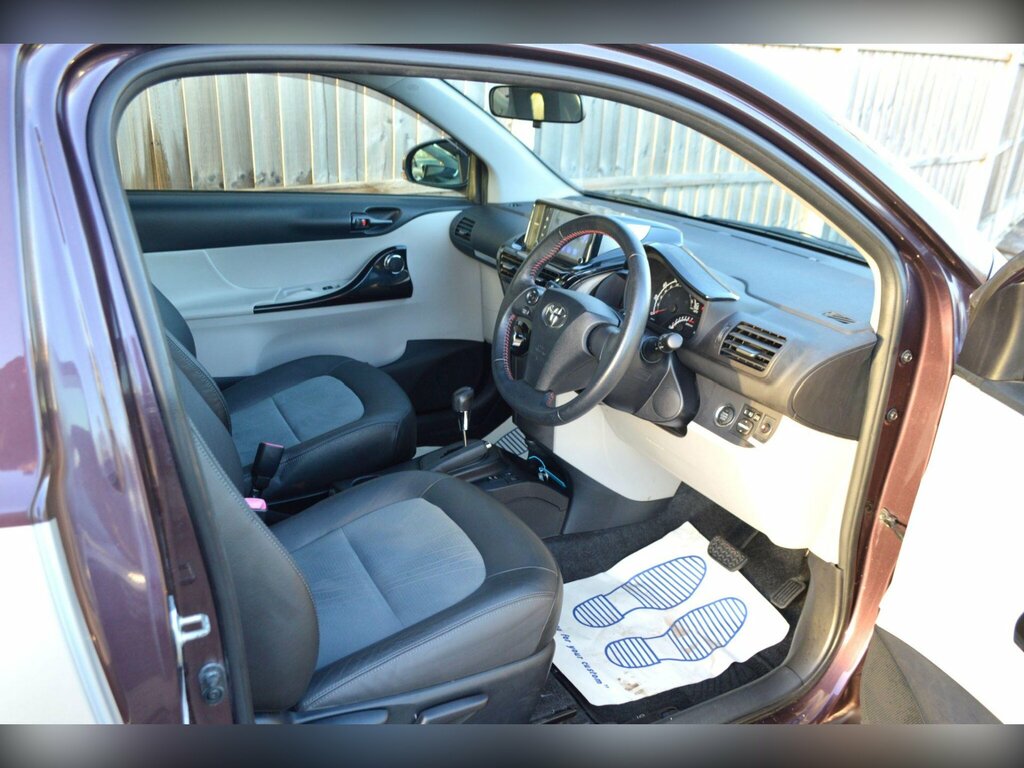 Toyota IQ 1.33 Dual Vvt-i 3 Multidrive Euro 4 Silver #2