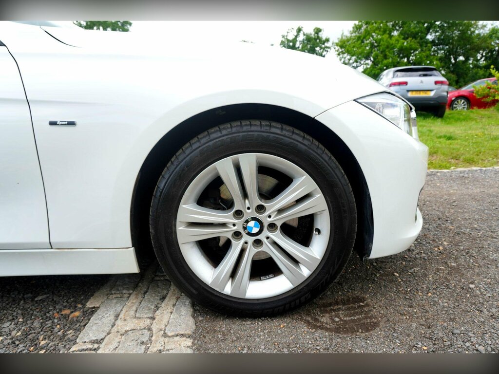 BMW 3 Series 2.0 320I Sport Saloon Euro 6 Ss White #5