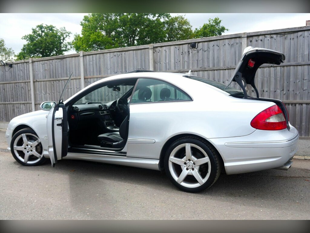 Mercedes-Benz CLK Black #20