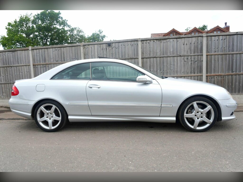 Mercedes-Benz CLK Black #25