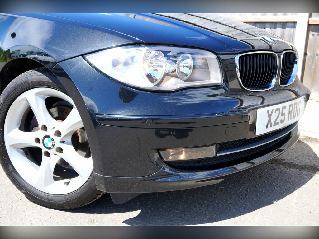 BMW 1 Series Black #18