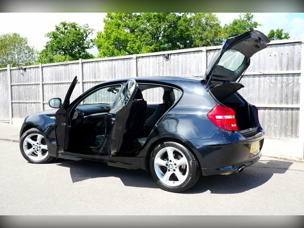 BMW 1 Series Black #12