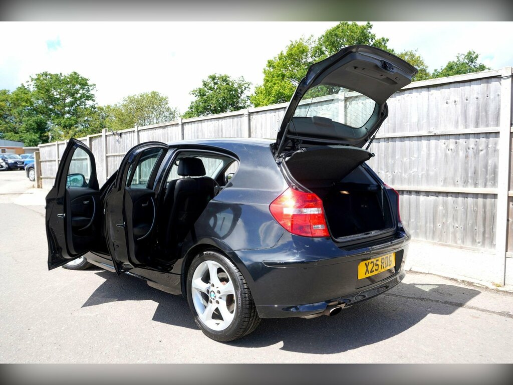 BMW 1 Series Black #21