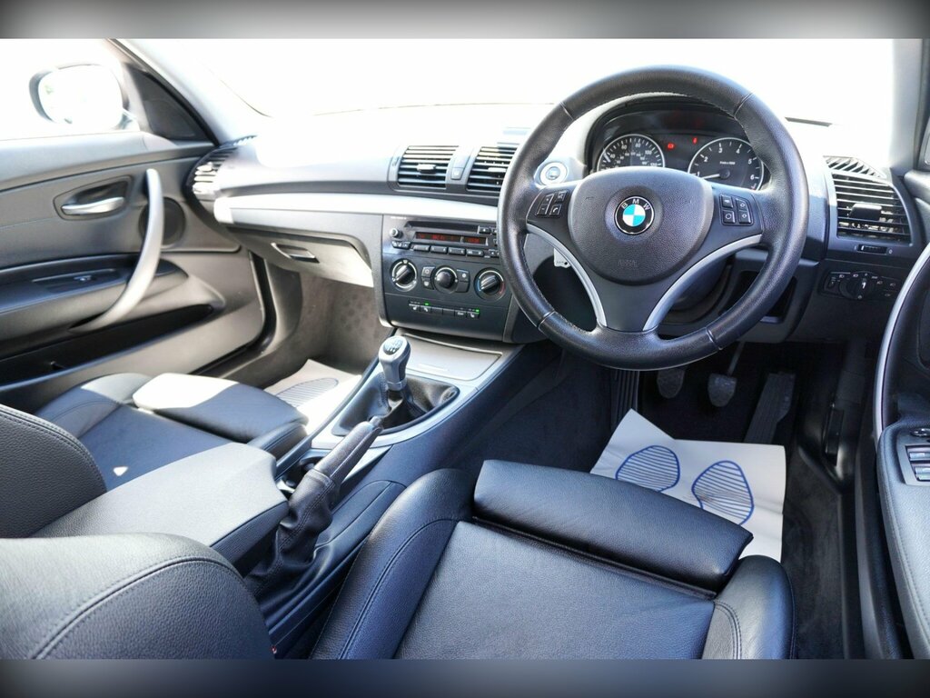 BMW 1 Series 2.0 116I Sport Euro 5 Black #2