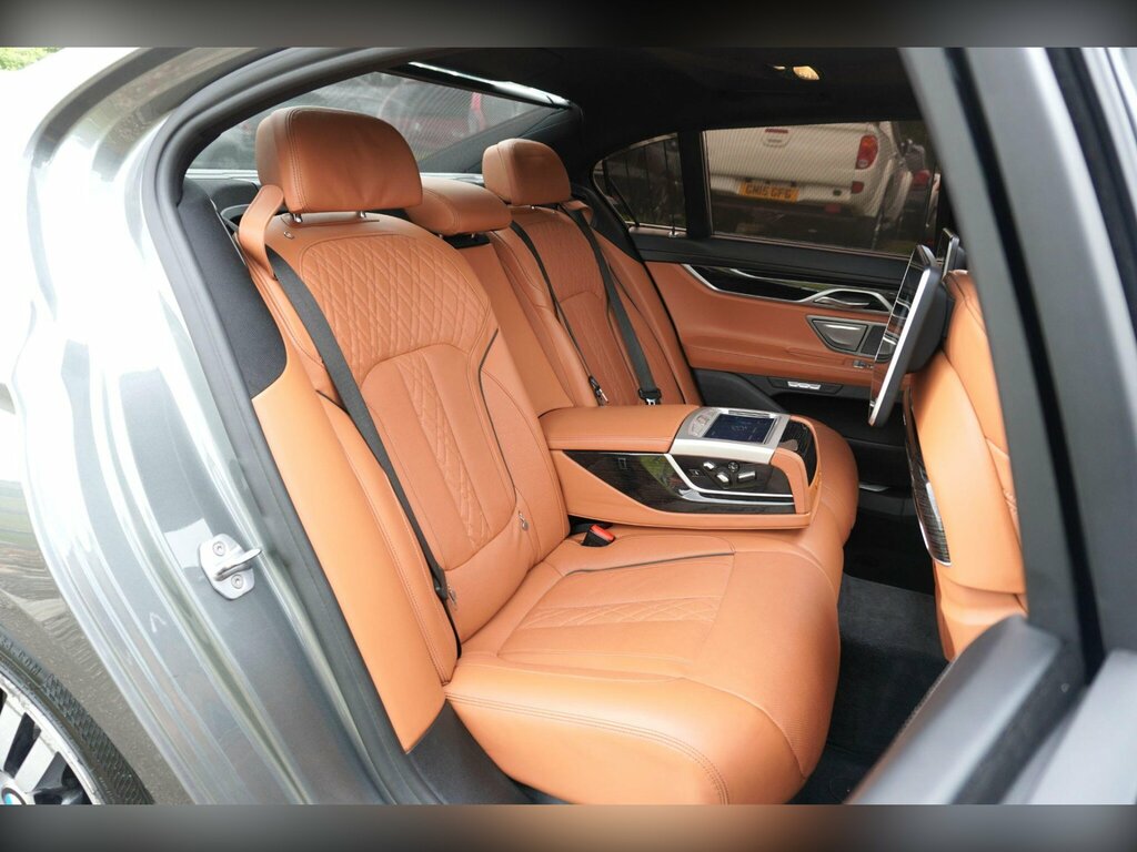 BMW 7 Series Black #23