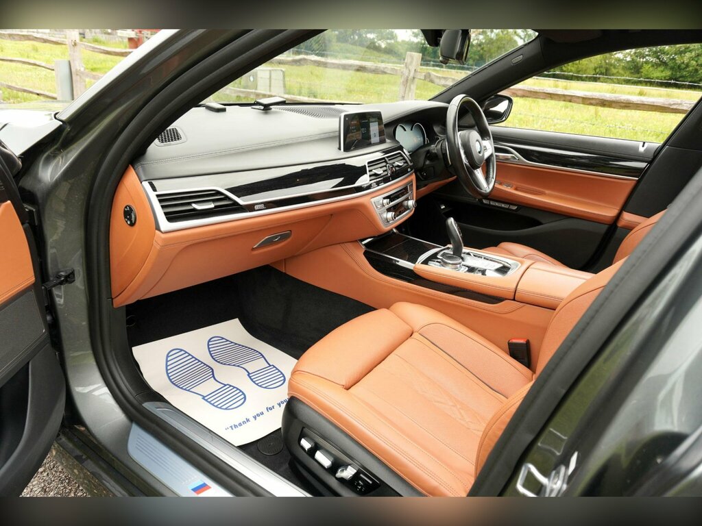 BMW 7 Series Black #28