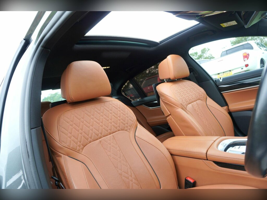 BMW 7 Series Black #27