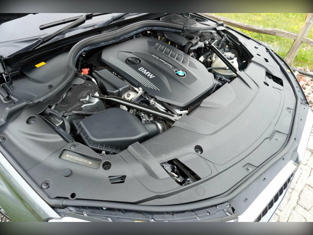 BMW 7 Series Black #15