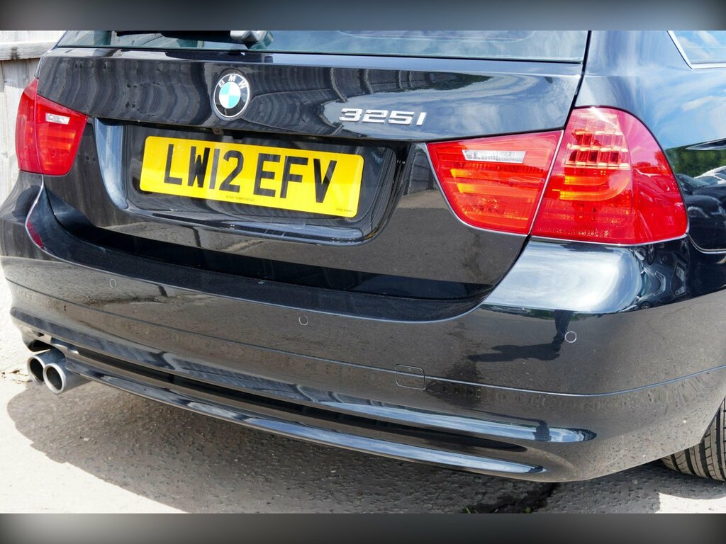 BMW 3 Series 3.0 325I Se Touring Steptronic Euro 5 Black #6