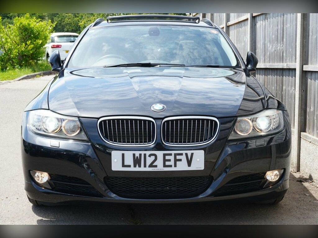 BMW 3 Series 3.0 325I Se Touring Steptronic Euro 5 Black #4