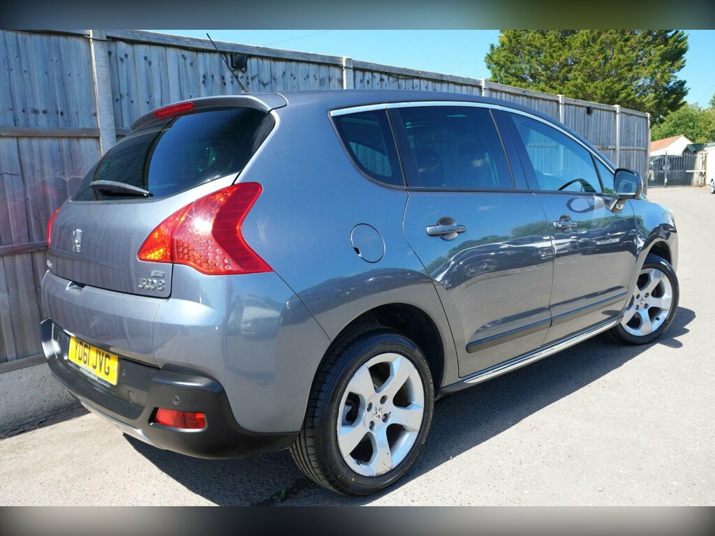 Peugeot 3008 2011 11 Active Silver #9