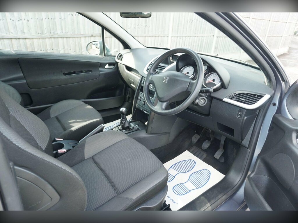 Peugeot 207 1.4 Vti S Euro 5 Ac Grey #2