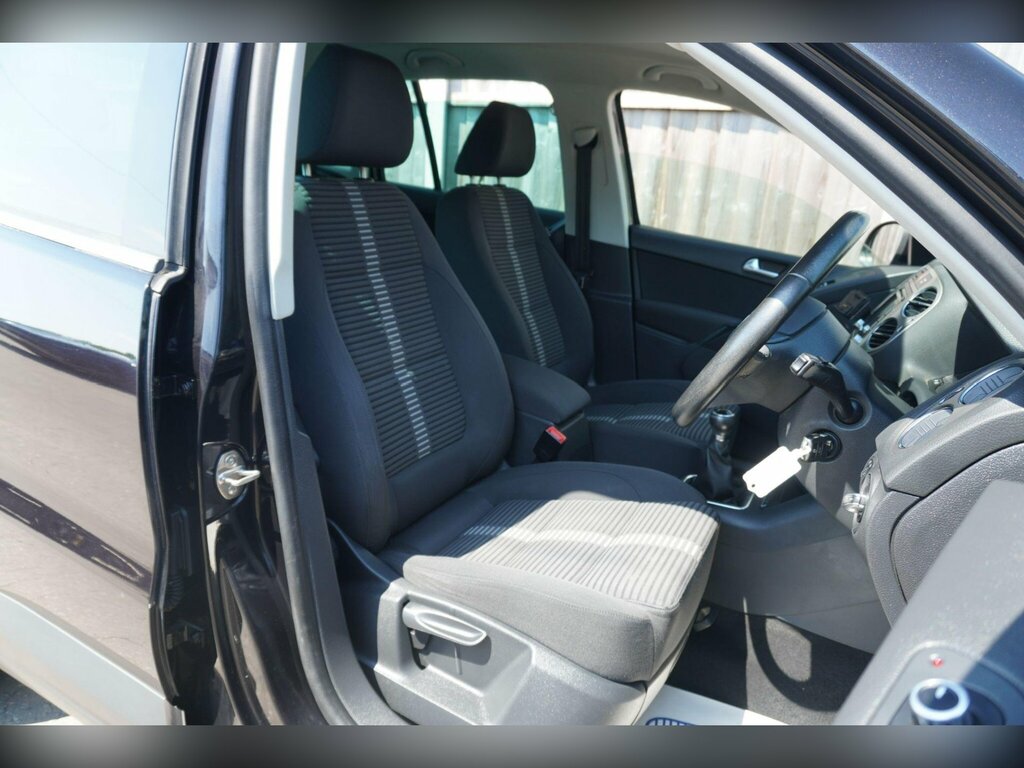 Volkswagen Tiguan 2.0 Tdi Bluemotion Tech Black #15