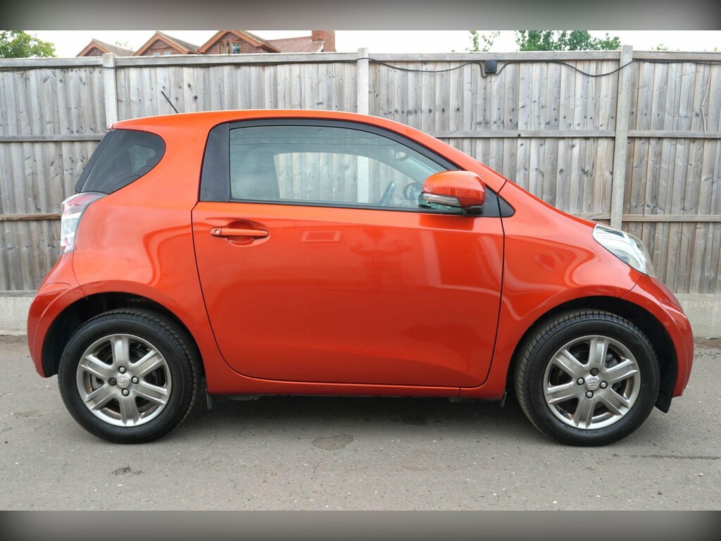 Toyota IQ Vvt-i 2 Hatchback Black #22