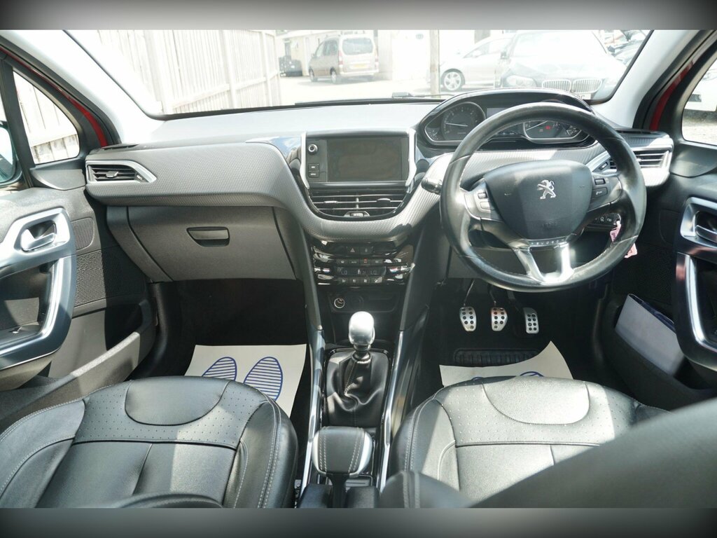Peugeot 2008 1.6 E-hdi Feline Euro 5 Ss Mistral Red #2