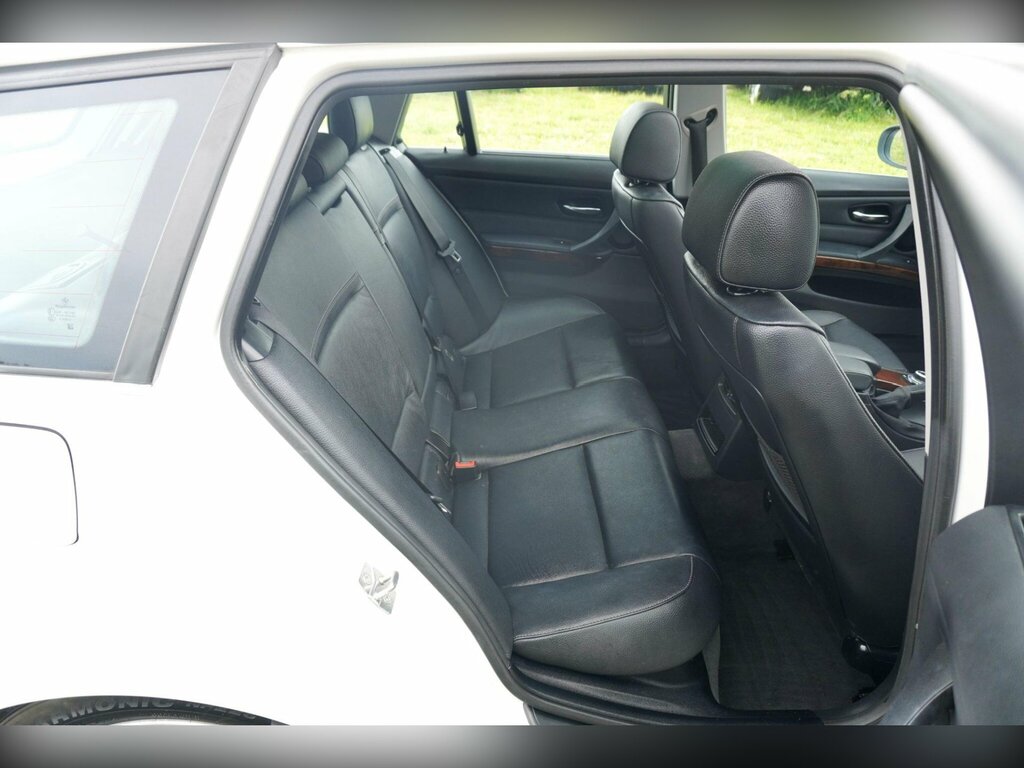 BMW 3 Series 320I M Sport Touring White #10