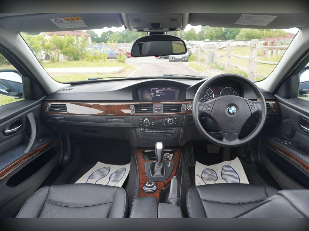 BMW 3 Series 3.0 325I Se Touring Steptronic Euro 5 White #2
