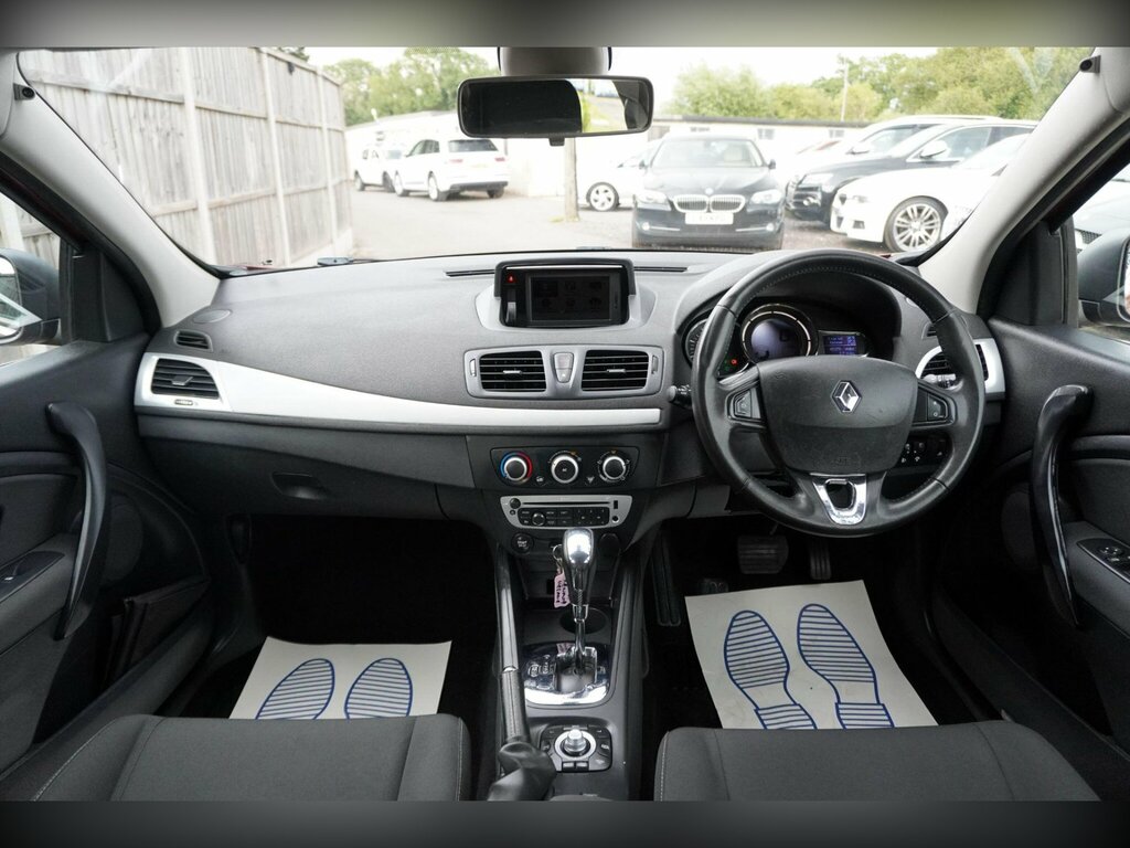 Renault Megane 1.5 Dci Dynamique Tomtom Sport Tourer Edc Euro 5 5 Red #2