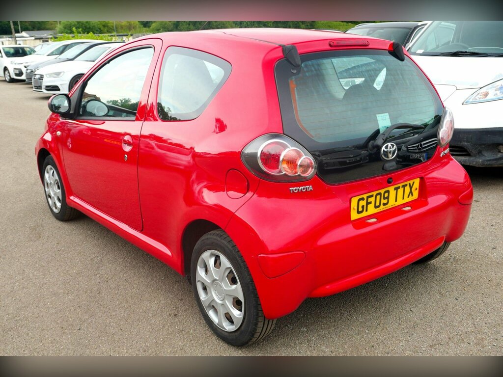 Toyota Aygo 1.0 Vvt-i Euro 4 Red #3