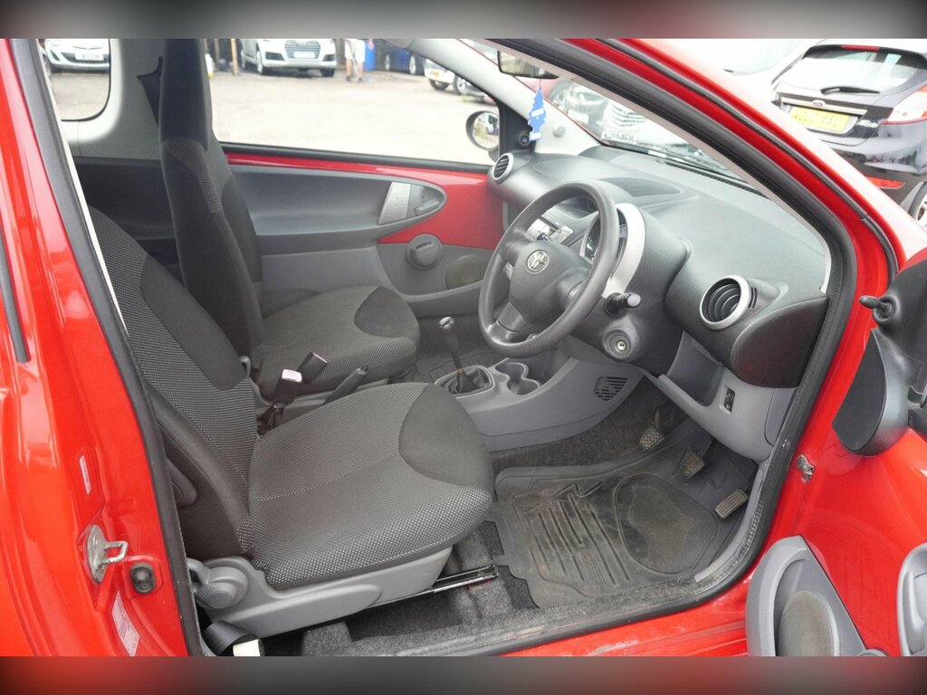 Toyota Aygo 1.0 Vvt-i Platinum Hatchback Silver #8