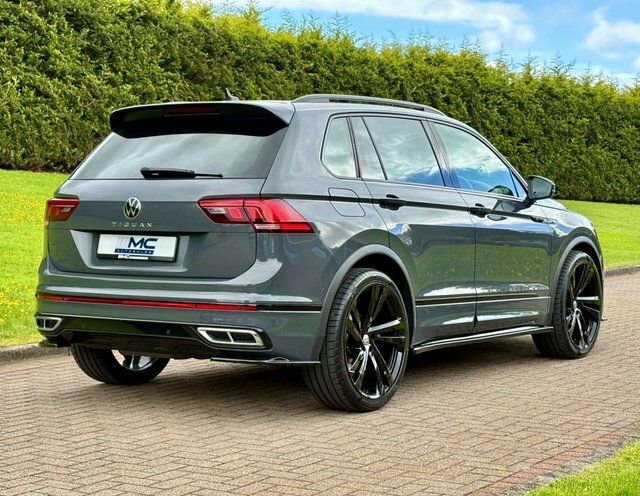 Volkswagen Tiguan 2.0 Tdi R-line Suv FG72MGJ Grey #3
