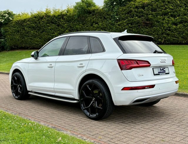 Audi Q5 2.0 Tdi 40 Sport White #4