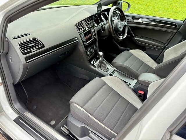 Volkswagen Golf 1.4 Tsi Bluemotion Tech Match Silver #11