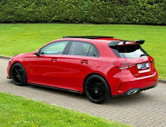 Mercedes-Benz A Class 1.5 A180d Amg Line Red #6