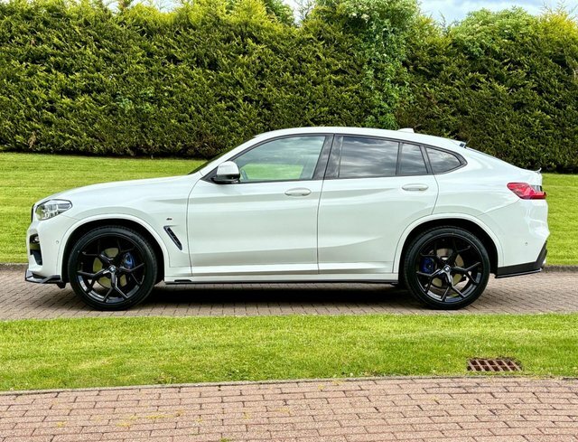 BMW X4  Black #8