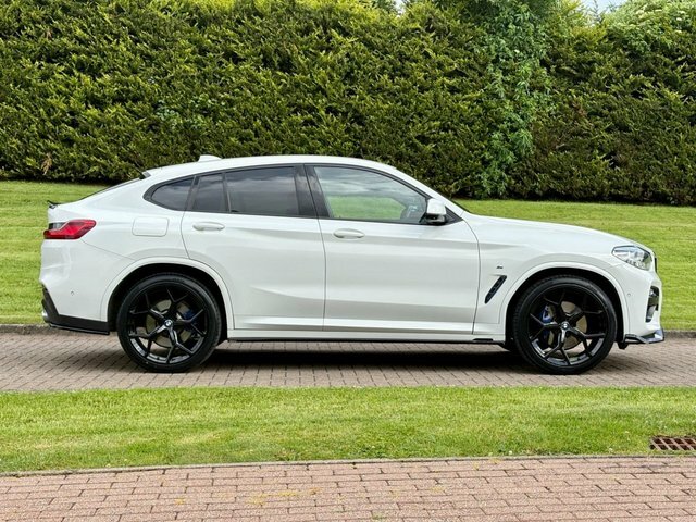 BMW X4  Black #7