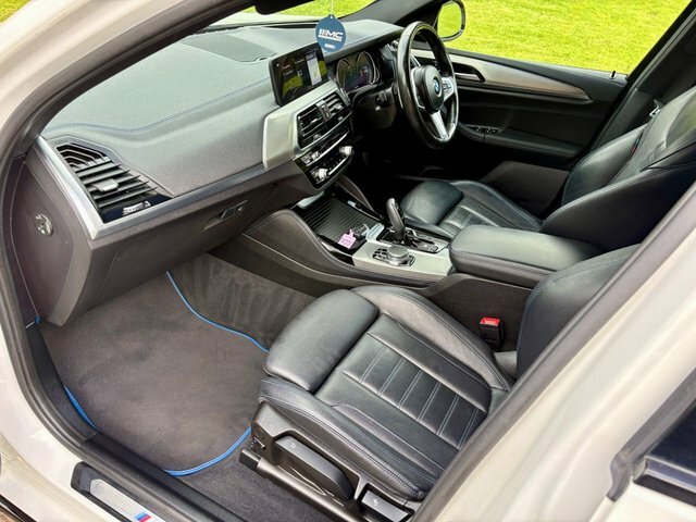 BMW X4  Black #11