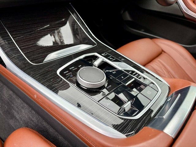 BMW X7 Xdrive M60i Step #14