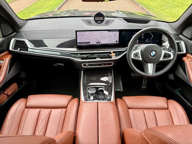 BMW X7 Xdrive M60i Step #15