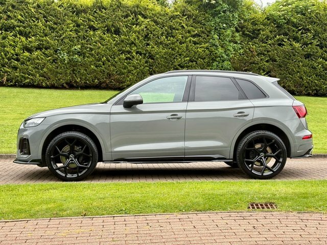 Audi Q5 Competition Black #8