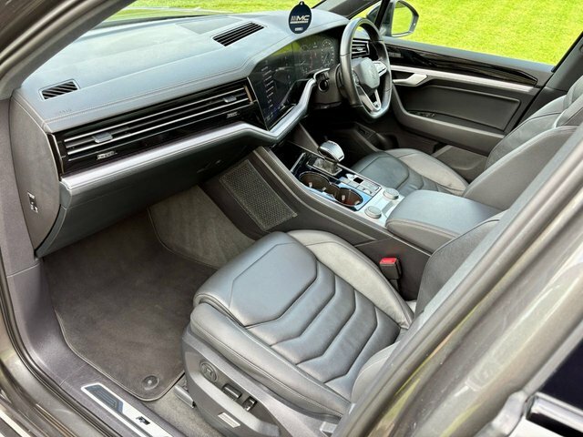 Volkswagen Touareg 3.0L V6 Black Edition Tsimega Specification Grey #11