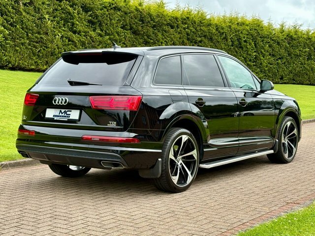 Audi Q7 3.0 Tdi V6 S Black #3