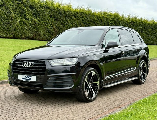 Audi Q7 3.0 Tdi V6 S Black #2