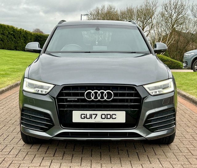 Audi Q3  White #8