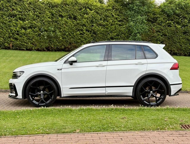Volkswagen Tiguan Se Navigation Black #8