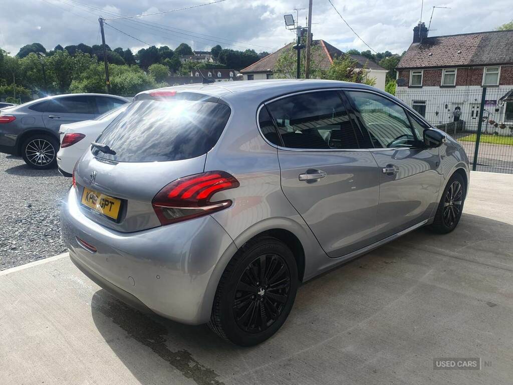 Peugeot 208 1.5 Bluehdi Tech Edition 5 Speed Grey #5