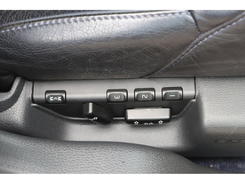 Volvo V70 Grey #25